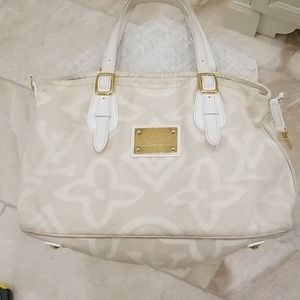 Louis Vuitton purse